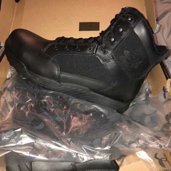 Under Armour Mens Stellar Tac Side Zip Sneaker